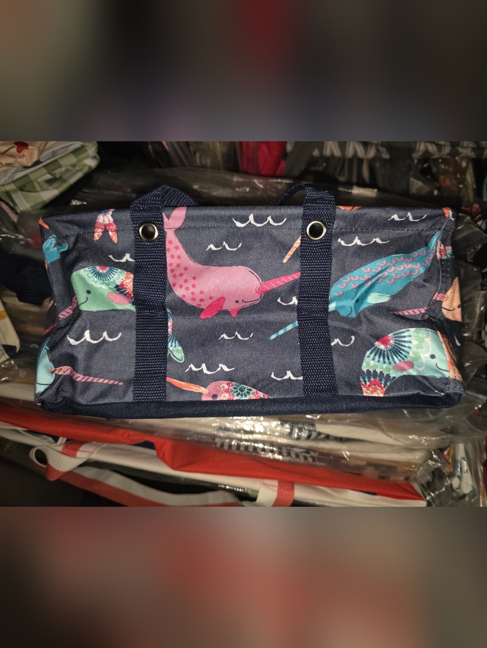 thirty-one tiny utility tote in Norwahl Friends